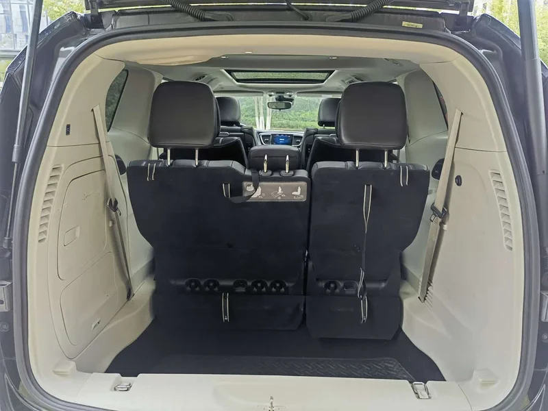 Jeep Grand Voyager — фото 17