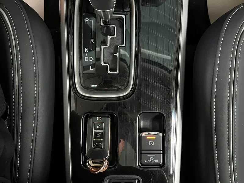 Mitsubishi Outlander — фото 13