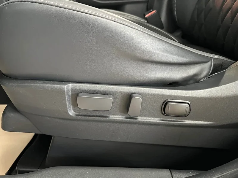 Mitsubishi Outlander — фото 17