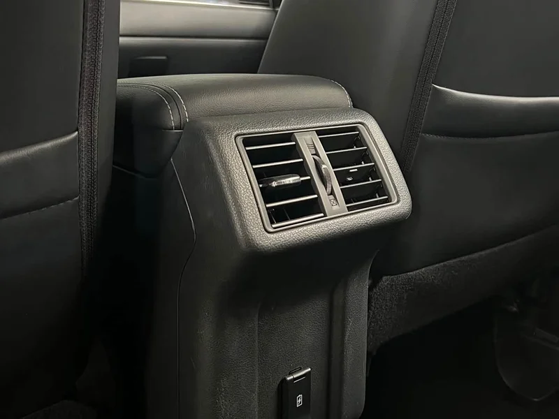 Mitsubishi Outlander — фото 18