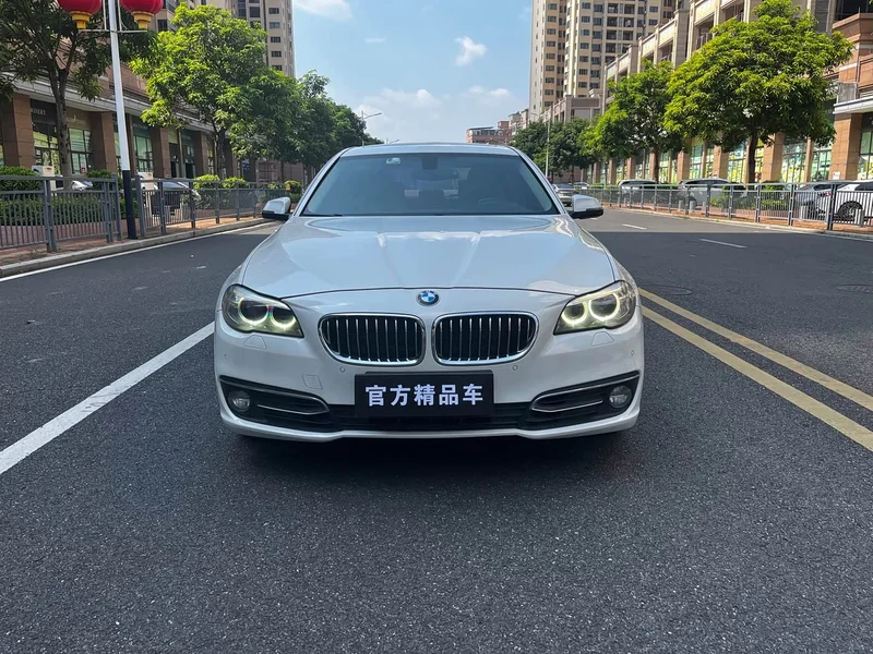 BMW 5-Series — фото 1