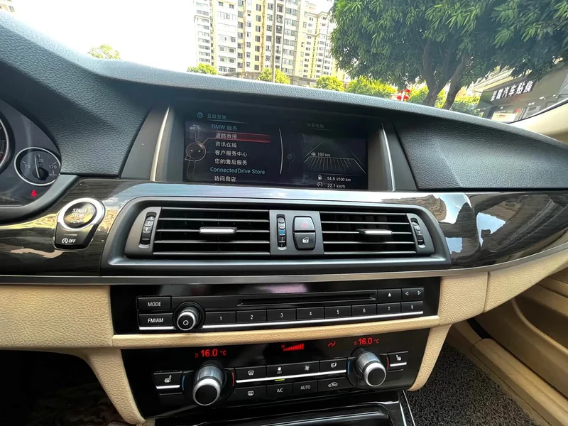 BMW 5-Series — фото 12