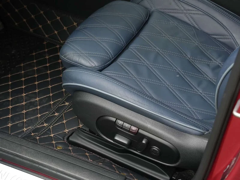 MINI CLUBMAN — фото 18