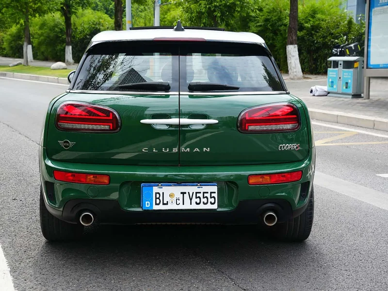 MINI CLUBMAN — фото 9