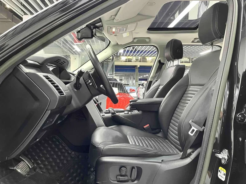 Land Rover Discovery — фото 12