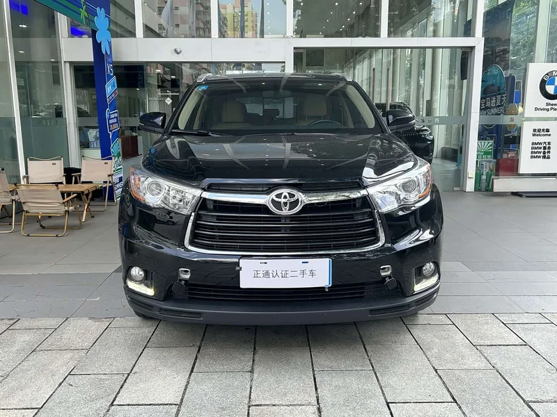 Toyota Highlander — фото 2