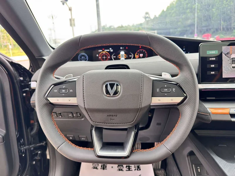 Changan UNI-V — фото 13