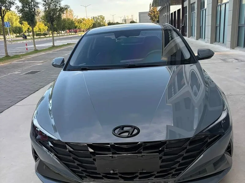 Hyundai Elantra — фото 2