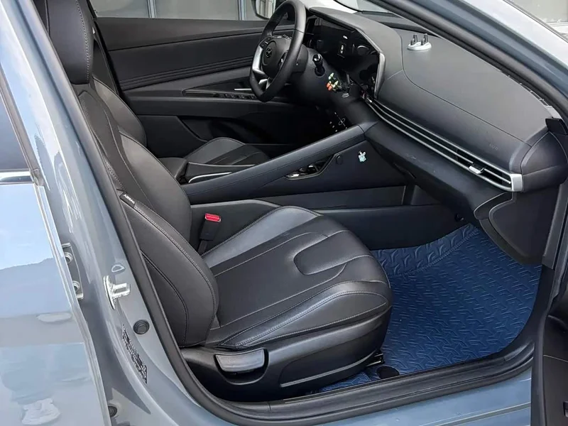 Hyundai Elantra — фото 6