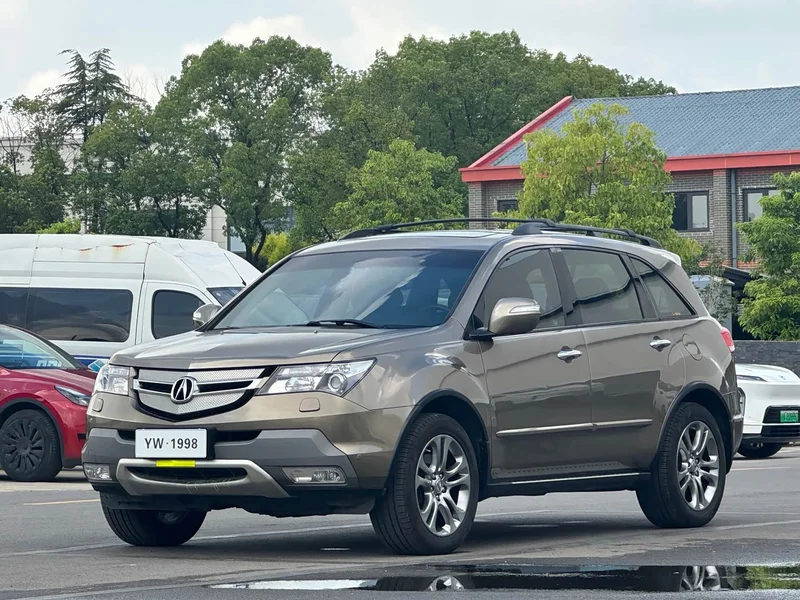 Acura MDX — фото 1