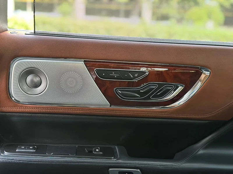 Lincoln Continental — фото 19
