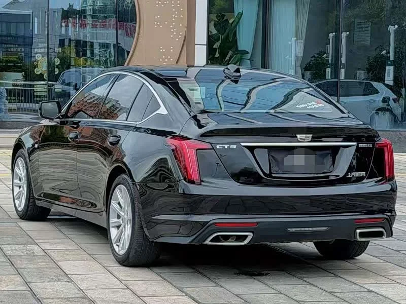 Cadillac CT5 — фото 7