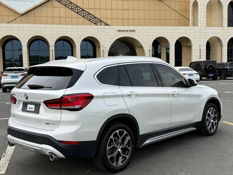 BMW X1 — фото 4