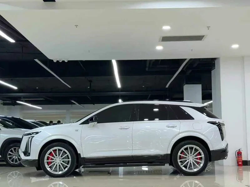 Cadillac XT5 — фото 3