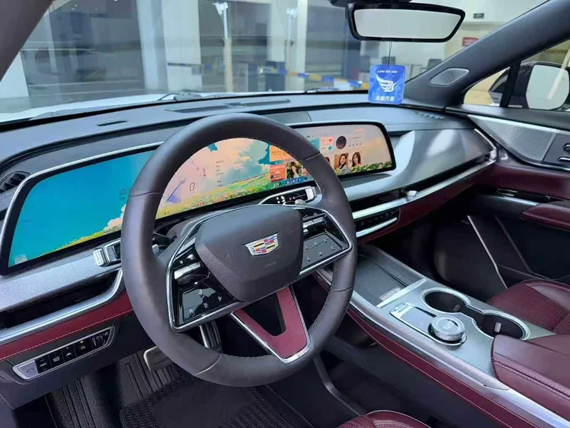 Cadillac XT5 — фото 7