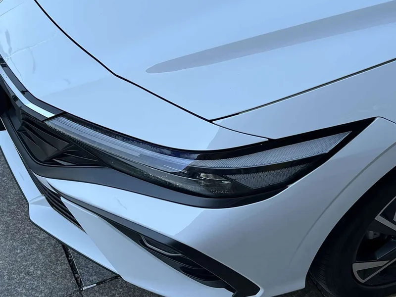 Hyundai Elantra — фото 15