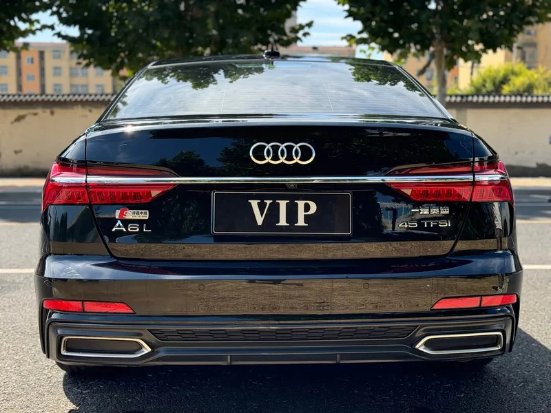 Audi A6L — фото 8