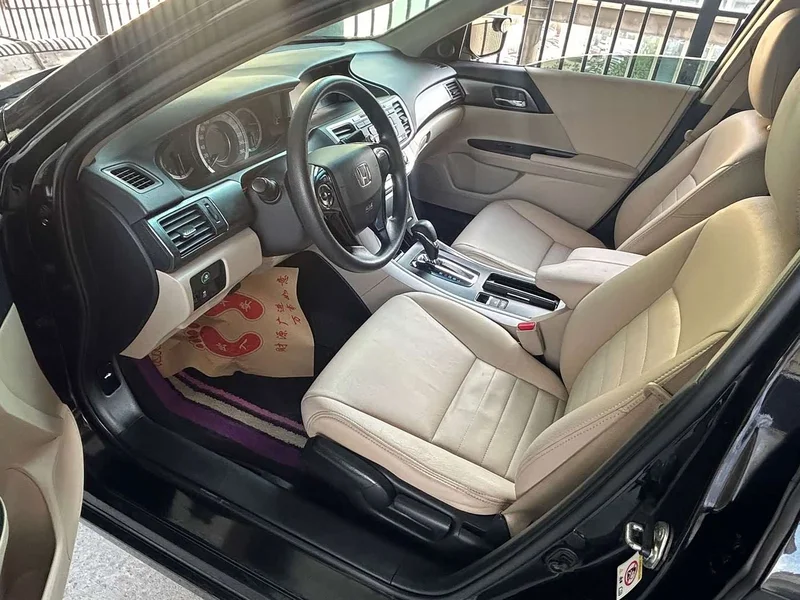Honda Accord — фото 4