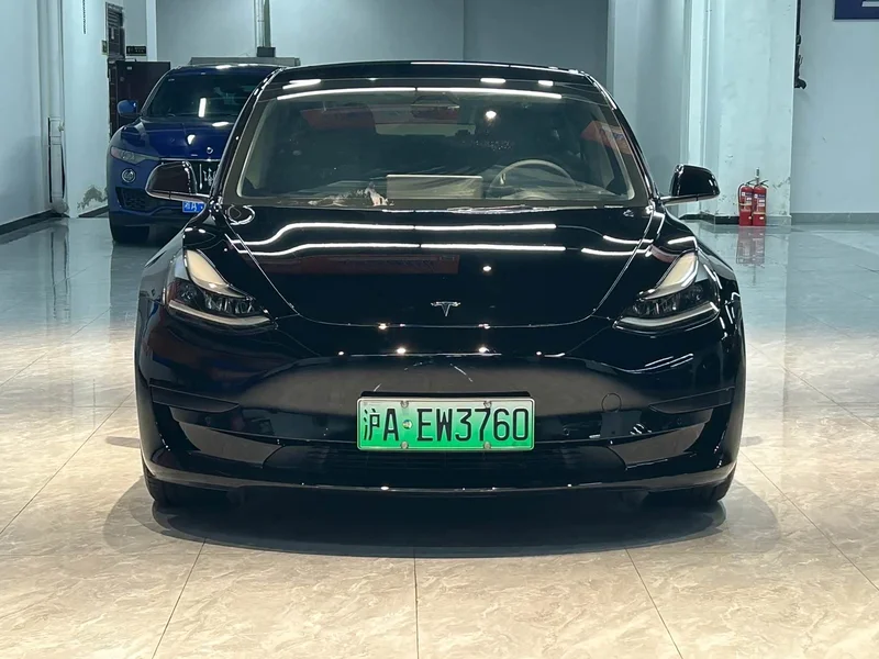 Tesla Model 3 — фото 2