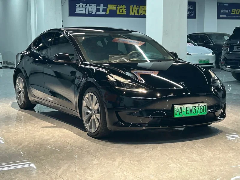 Tesla Model 3 — фото 3