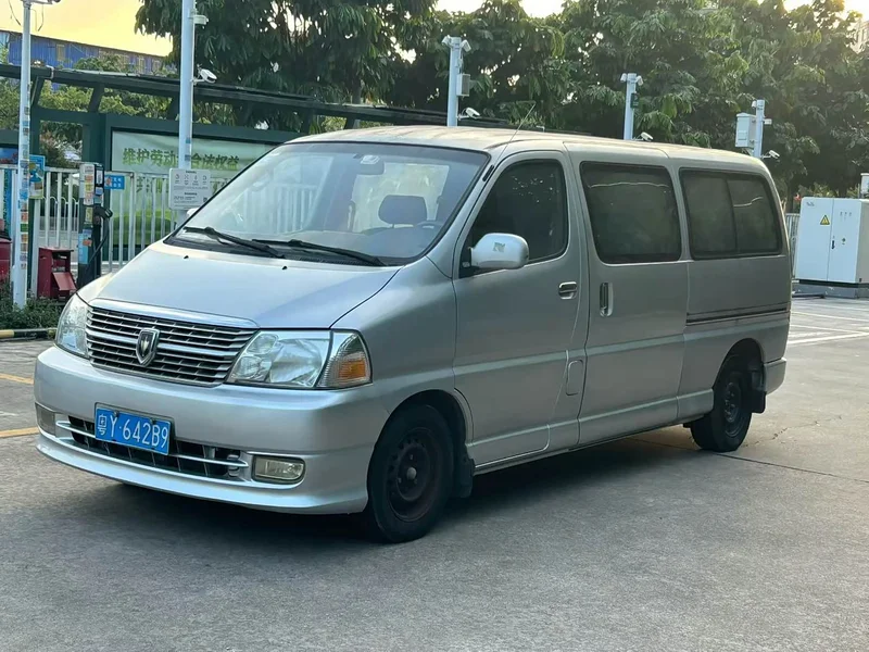 Mitsubishi Grunder