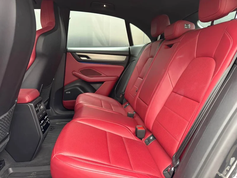 Porsche Macan — фото 18