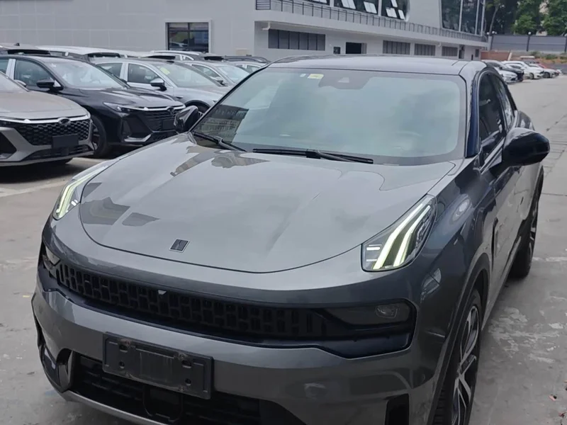 Lynk & Co 05