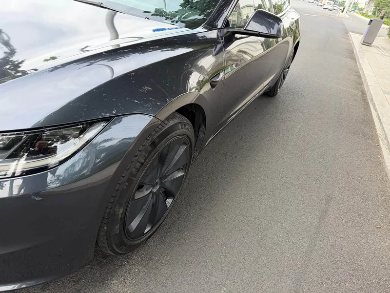 Tesla Model 3 — фото 3