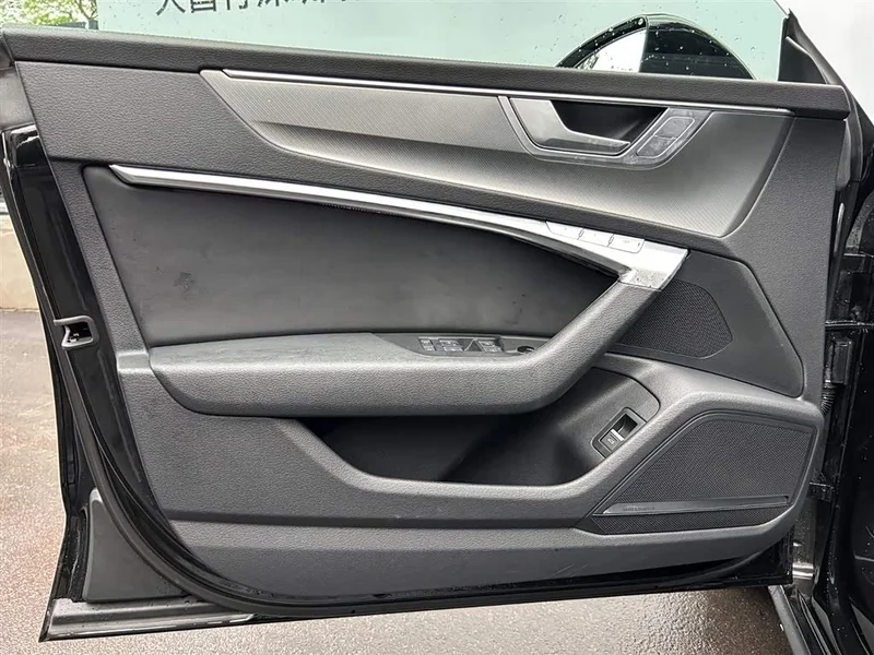 Audi A7 — фото 16