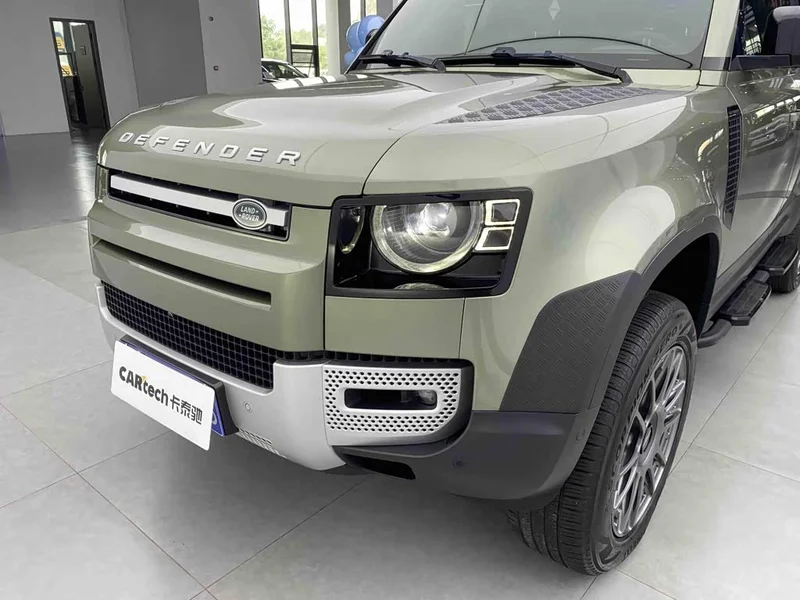 Land Rover Defender — фото 12