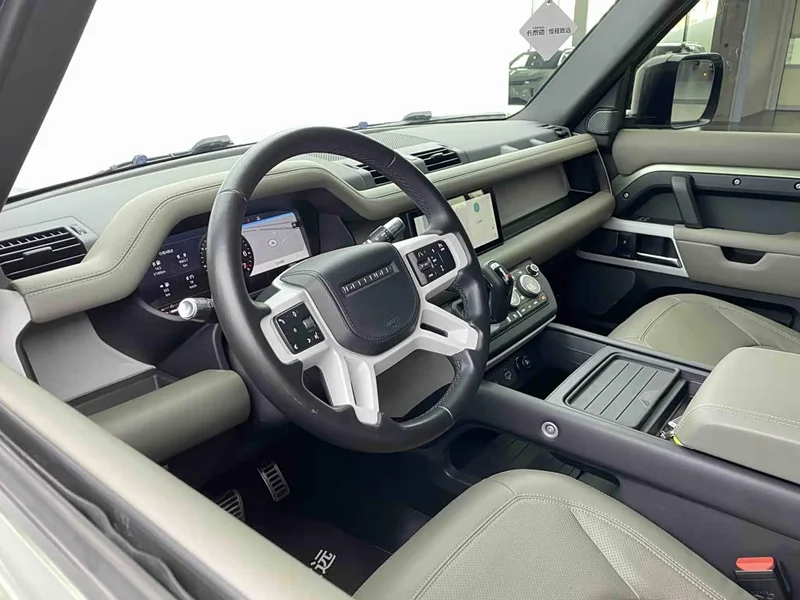 Land Rover Defender — фото 24