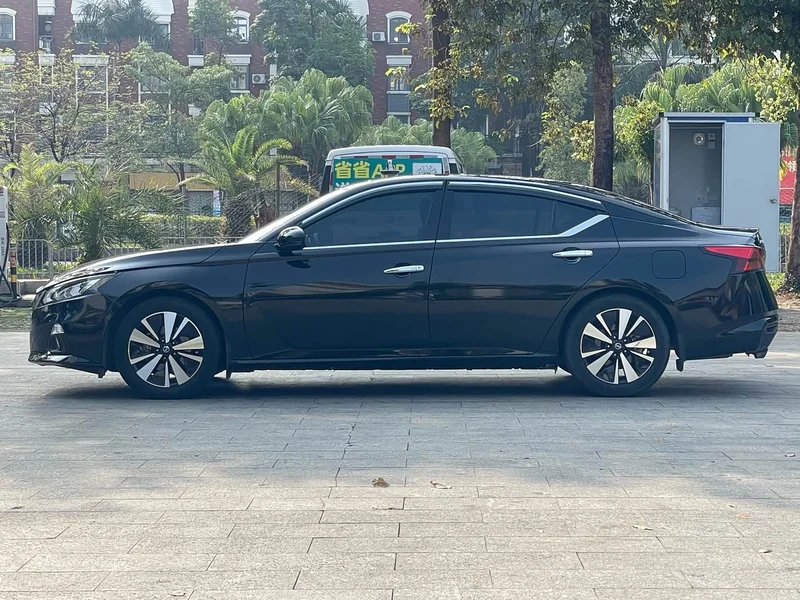 Nissan Teana — фото 4