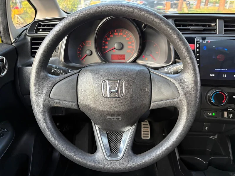 Honda Fit — фото 8