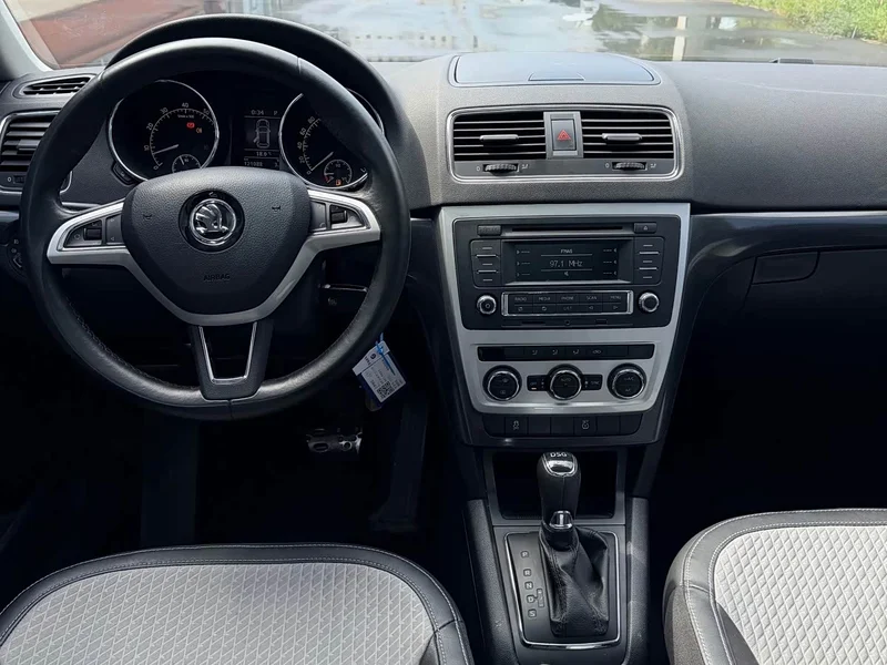 Skoda Yeti — фото 11