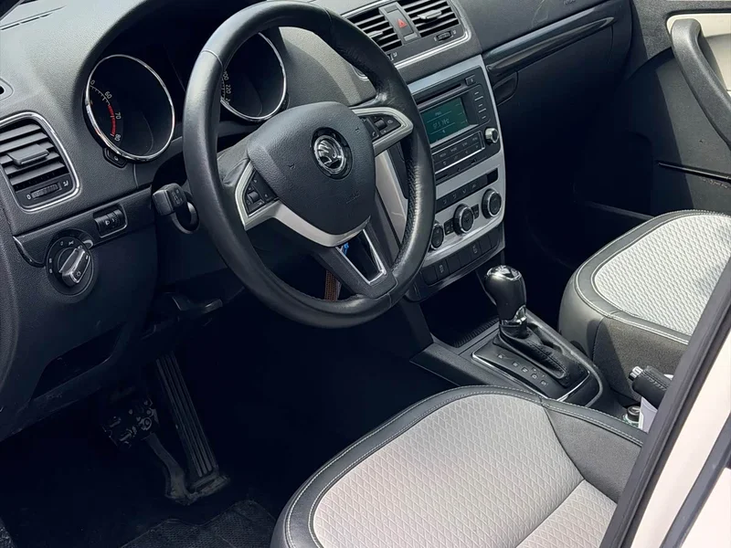 Skoda Yeti — фото 16