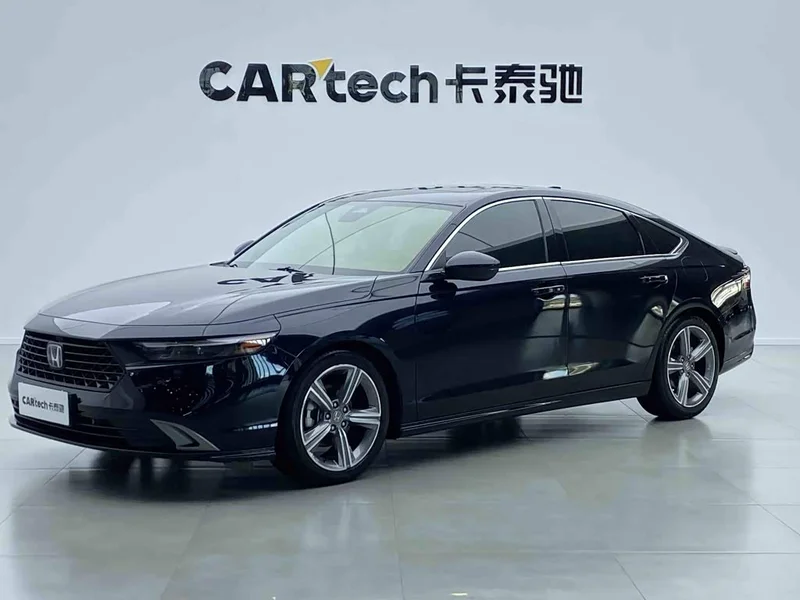 Honda Accord — фото 12