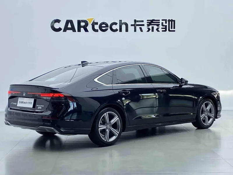 Honda Accord — фото 4