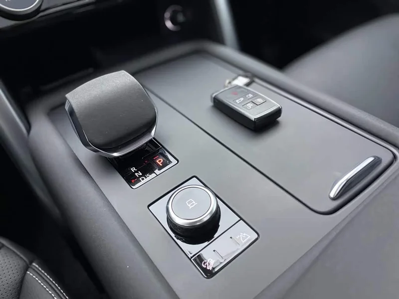 Land Rover Discovery — фото 23