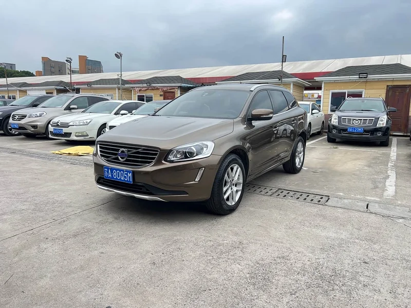 Volvo XC60 — фото 3