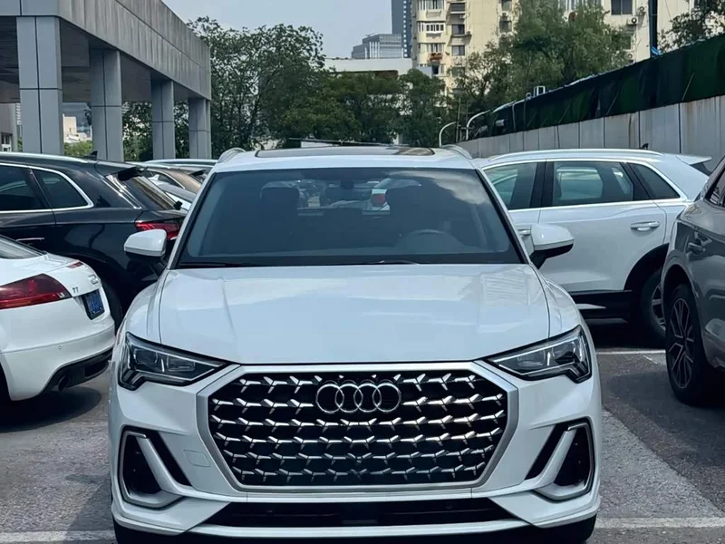 Audi Q3 — фото 2