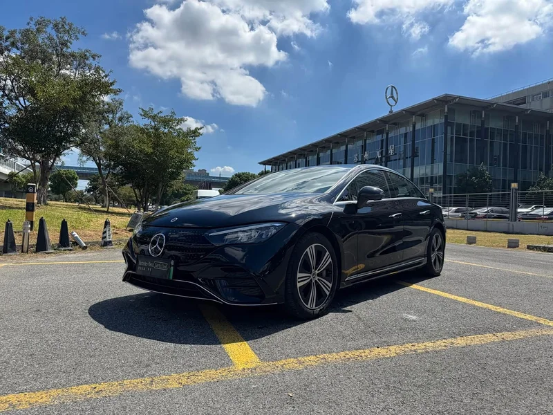Mercedes-Benz EQE