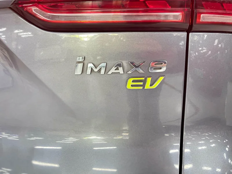 Roewe iMAX8 New Energy — фото 17