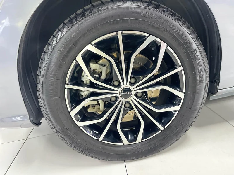 Roewe iMAX8 New Energy — фото 7