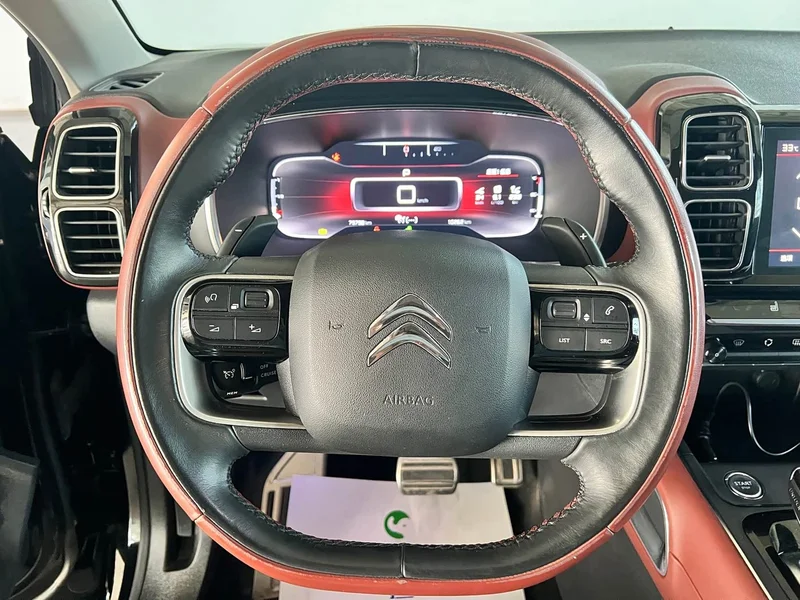 Peugeot C5 Aircross — фото 19