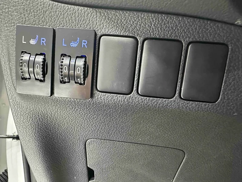Mitsubishi Outlander — фото 12