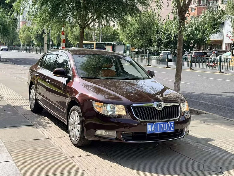 Volkswagen Superb — фото 1