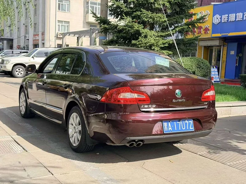 Volkswagen Superb — фото 5