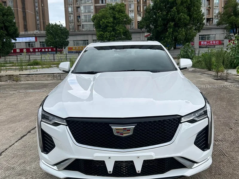 Cadillac CT4 — фото 2