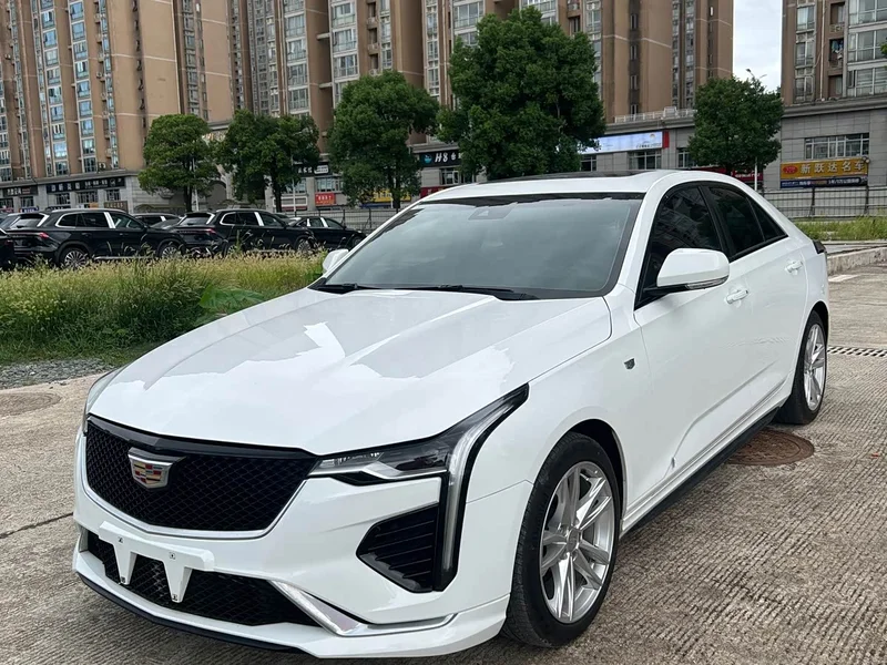 Cadillac CT4 — фото 3