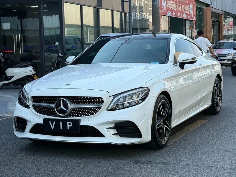 Mercedes-Benz C-Class (Imported) — фото 1